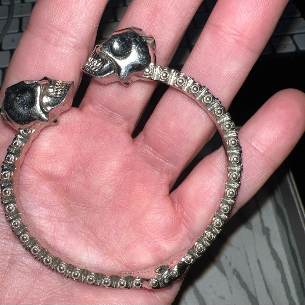 Alexander McQueen Silver Skull Bracelet - Picture 5 of 9